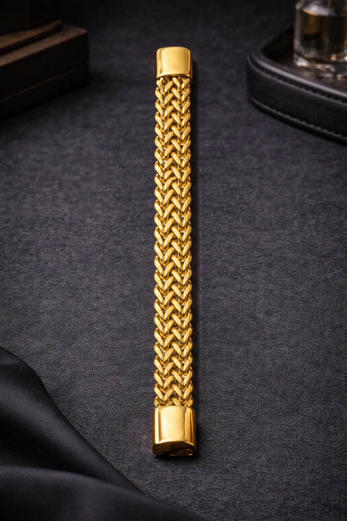 Royal Gold Finish V-Pattern Men’s Bracelet | Anti-Tarnish