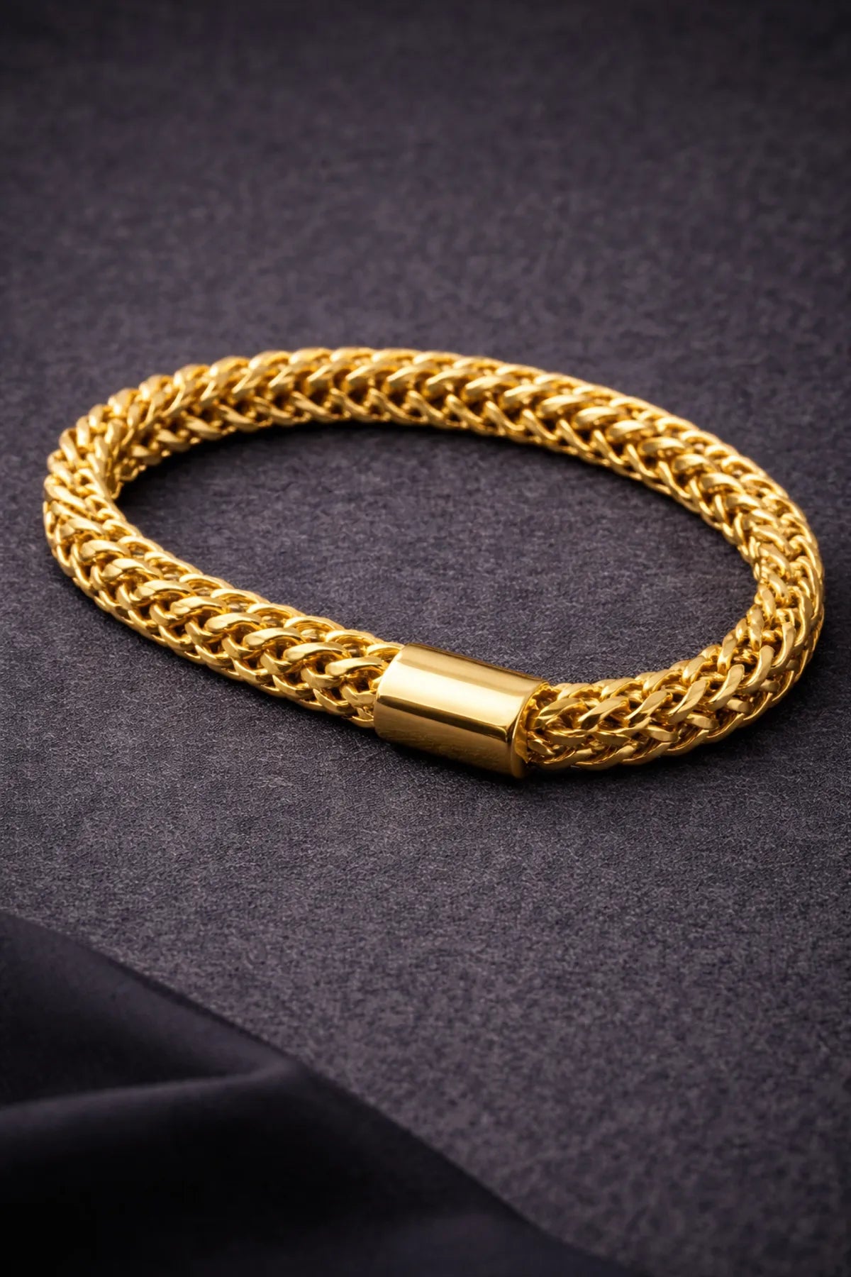Royal Gold Finish V-Pattern Men’s Bracelet | Anti-Tarnish