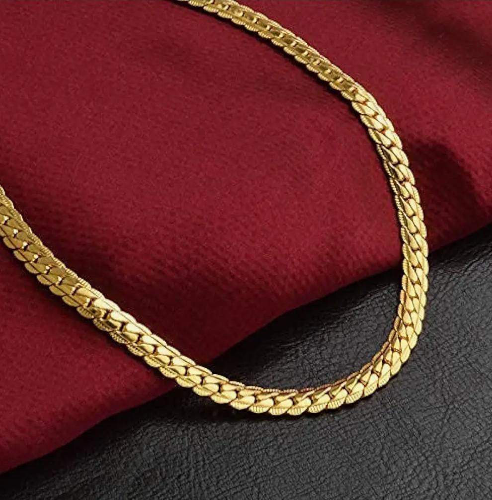 LuxeGlow Gold-Plated Cuban Chain Unisex