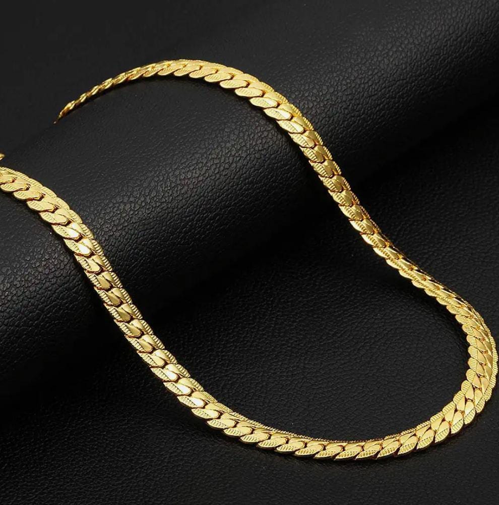 LuxeGlow Gold-Plated Cuban Chain Unisex