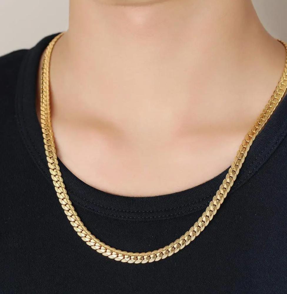 LuxeGlow Gold-Plated Cuban Chain Unisex