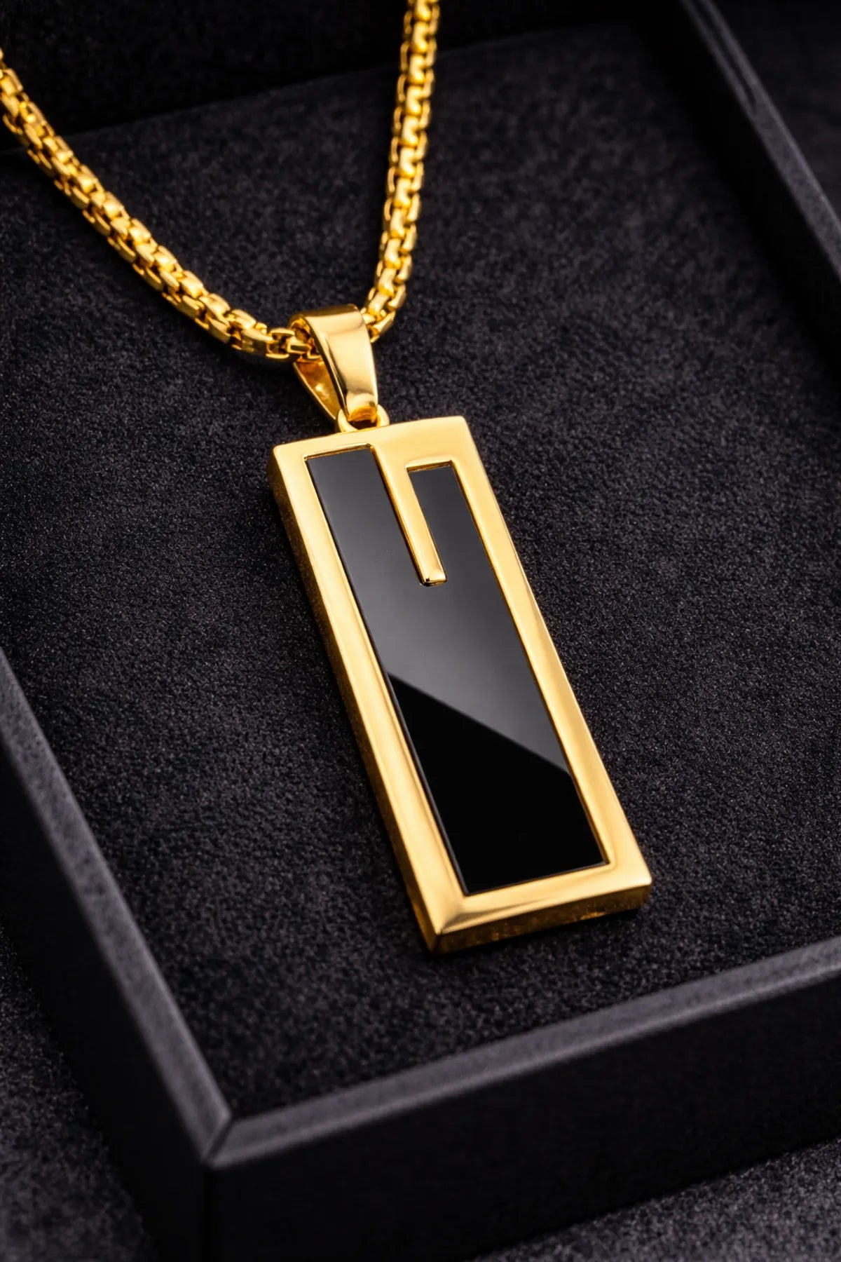 Modern Anti-Tarnish Gold Bar Pendant Necklace for Men